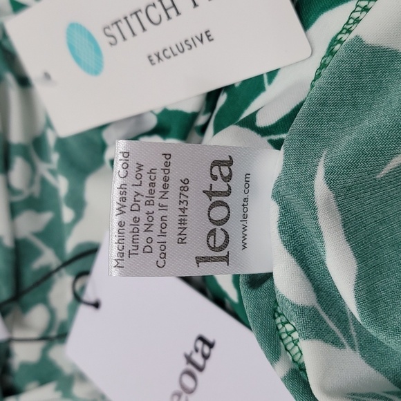 LEOTA Felicity Sleeveless Ruffle Perfect Wrap - Picture 12 of 12